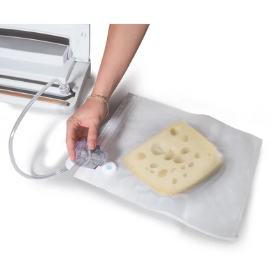 LAICA vákuumozó adapter + 3db szelepes vákuumozó tasak 23*26 cm 