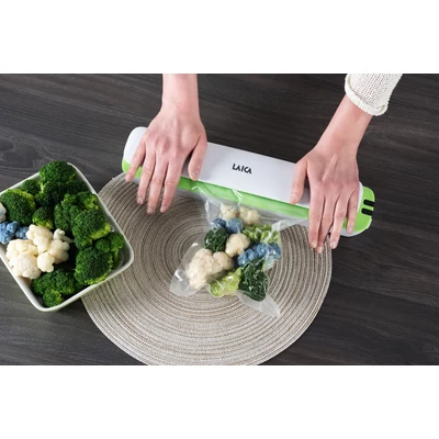 LAICA sous vide fólia szuvidáláshoz (2db BPA mentes, légcsatornás 25*300cm-es főzőtömlő)