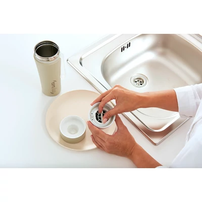 myLAICA komplett csomag 4 hónapra (vízszűrő kulacs 1+3 db AJÁNDÉK FAST DISK szűrővel, matt bézs színben, rozsdamentes acél, szilikon pánttal, 0,55 liter)