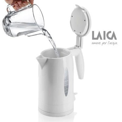LAICA 2400 W-os Vízforraló  vízszűrő  funkcióval 
